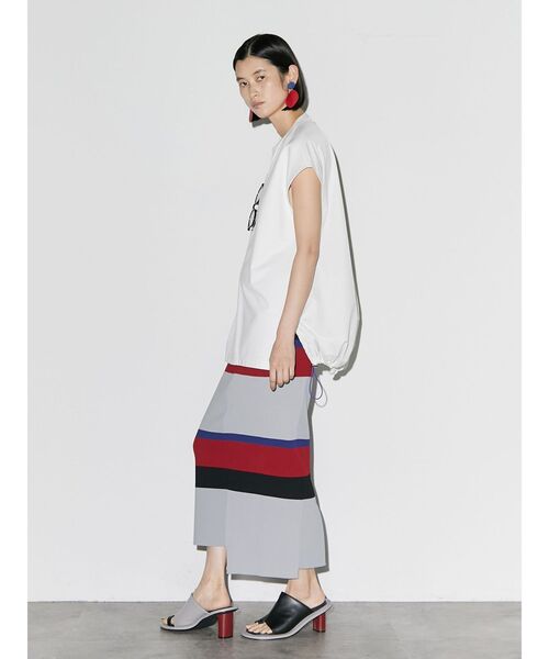 UN3D.(アンスリード)の「マルチボーダーニットスカート(スカート・レディース・ブラック/グレー・38/36)」の21枚目の写真