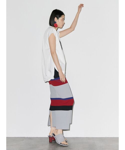 UN3D.(アンスリード)の「マルチボーダーニットスカート(スカート・レディース・ブラック/グレー・38/36)」の22枚目の写真