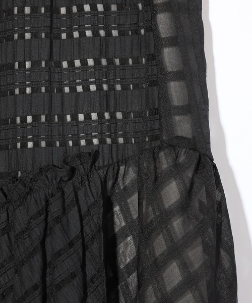 MILKFED.（ミルクフェド）の「PLAID SHEER TIERED SKIRT（スカート・レディース・ブラック/ライトグレー・ONE SIZE）」の14枚目の写真