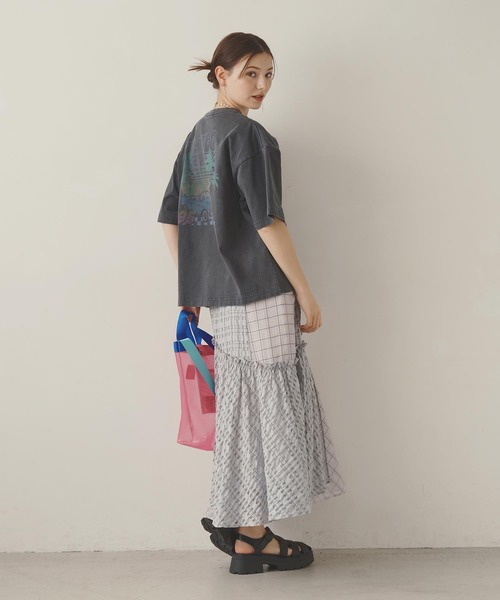 MILKFED.（ミルクフェド）の「PLAID SHEER TIERED SKIRT（スカート・レディース・ブラック/ライトグレー・ONE SIZE）」の8枚目の写真