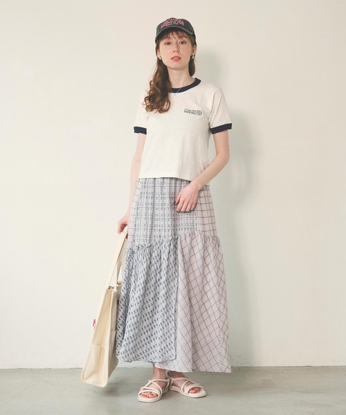 MILKFED.（ミルクフェド）の「PLAID SHEER TIERED SKIRT（スカート・レディース・ブラック/ライトグレー・ONE SIZE）」の20枚目の写真