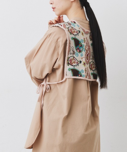 Libra Cue（リブラ キュー）の「刺繍スクエアつけ襟（付け襟・レディース・ブラック/ピンク・FREE）」の10枚目の写真