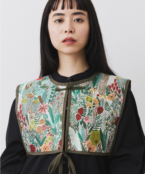 Libra Cue（リブラ キュー）の「刺繍スクエアつけ襟（付け襟・レディース・ブラック/ピンク・FREE）」の3枚目の写真