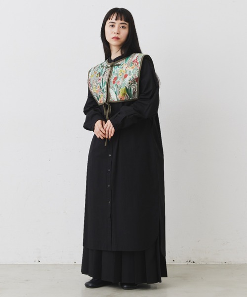 Libra Cue（リブラ キュー）の「刺繍スクエアつけ襟（付け襟・レディース・ブラック/ピンク・FREE）」の6枚目の写真