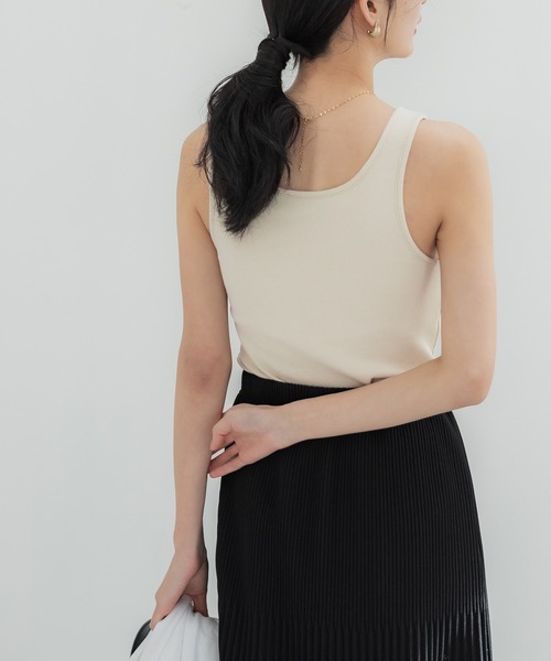 coca（coca）（コカ）の「カップ付きラウンドネックタンクトップ[外で着られるブラトップスOUT BRA]（タンクトップ・レディース・ブラック/アイボリー/ライトベージュ・S/M/L）」の14枚目の写真