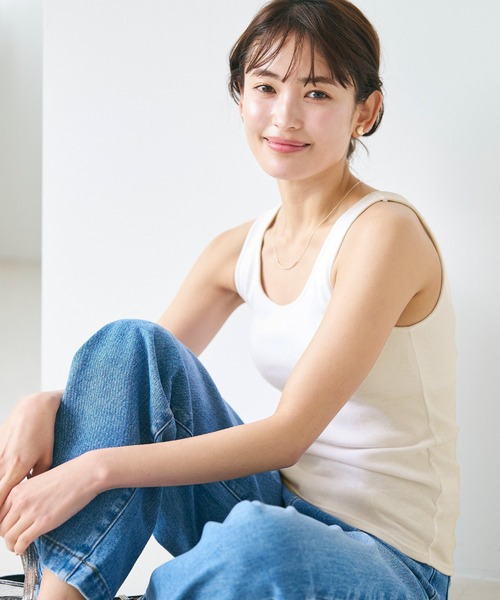 coca（coca）（コカ）の「カップ付きラウンドネックタンクトップ[外で着られるブラトップスOUT BRA]（タンクトップ・レディース・ブラック/アイボリー/ライトベージュ・S/M/L）」の4枚目の写真