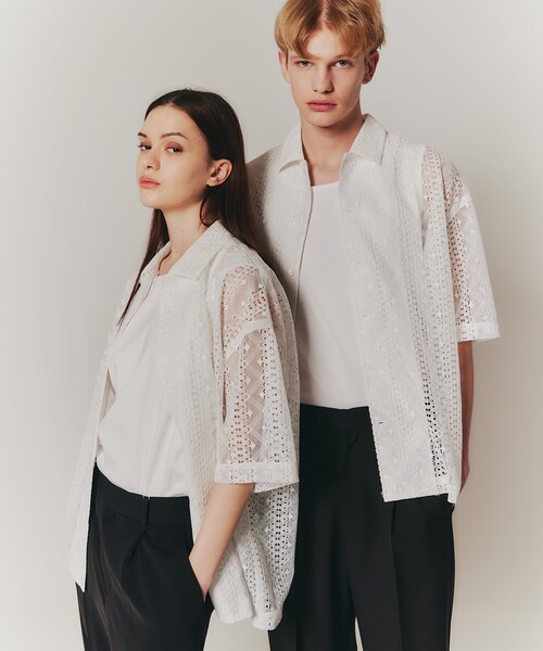 tk.TAKEO KIKUCHI（ティーケータケオキクチ）の「◆レースデザインシャツ（シャツ/ブラウス・メンズ・ブラック系1/ネイビー系/ホワイト系1/ブラック/ホワイト系2/ブラック系/ホワイト/ブルー系その他4/ホワイト系3/ブラック系2・02/03）」の2枚目の写真