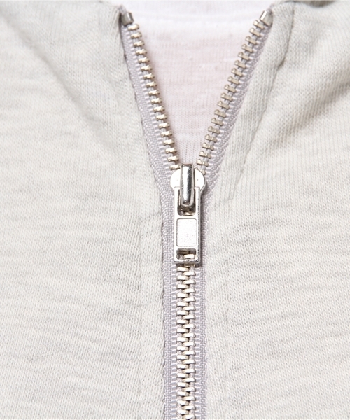 LBC(エルビーシー)の「omPU混フードジップトッパー(カーディガン/ボレロ・レディース・オフホワイト/アッシュグレー/ダークネイビー・MEDIUM/LARGE)」の5枚目の写真