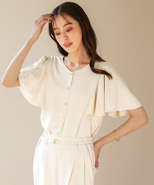 Emilyan（エミリアン）の「【魔法ブラウス】WEB限定！まるで着てないみたい！ハイストレッチカルゼワッシャー・フレアーお袖前後2wayブラウス（シャツ/ブラウス・レディース・サックスブルー/オフホワイト/ライトグレー・S/M/L）」の2枚目の写真