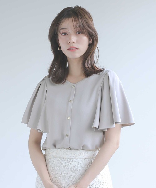 Emilyan（エミリアン）の「【魔法ブラウス】WEB限定！まるで着てないみたい！ハイストレッチカルゼワッシャー・フレアーお袖前後2wayブラウス（シャツ/ブラウス・レディース・サックスブルー/オフホワイト/ライトグレー・S/M/L）」の3枚目の写真