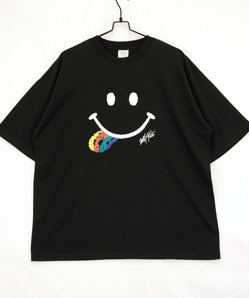 SMILEY FACE(スマイリーフェイス)の「【GROOVY STORE】SMILEY FACE サガラ刺繍 オーバーサイズTシャツ UVカット&COOL&DRY(Tシャツ/カットソー・メンズ・ホワイト/ライトグリーン/ネイビー/ブラック/オフホワイト/グレイッシュブルー/レモンイエロー/スミクロ・M/L/LL)」の3枚目の写真