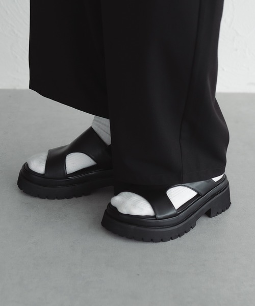 epnok（エプノック）の「タンクソールストラップサンダル（サンダル・メンズ・ブラック・SMALL/LARGE/MEDIUM）」の5枚目の写真