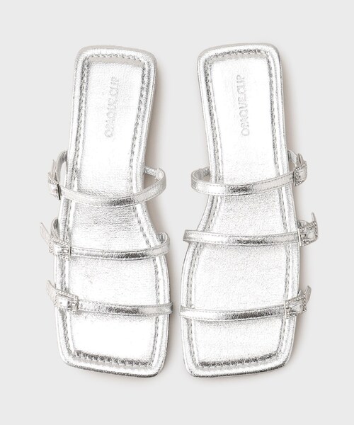 OPAQUE.CLIP（オペークドットクリップ）の「◆ビジュー付きナローストラップフラットサンダル（サンダル・レディース・シルバー/ゴールド・03/02）」の9枚目の写真