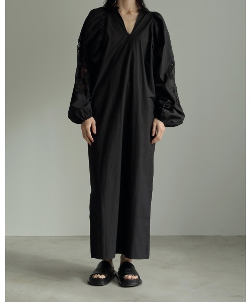 anuke（アンヌーク）の「anuke Cutwork Embroidery Dress 62410304（ワンピース・レディース・ブラック/ホワイト・38/36）」の11枚目の写真