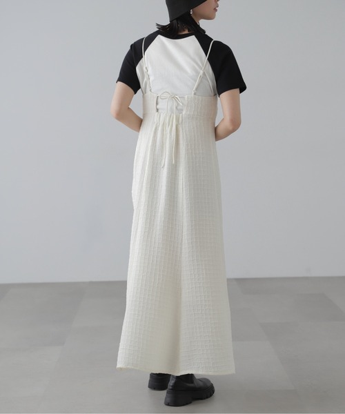 FREE'S MART(フリーズマート)の「◇【3サイズ展開XS-M】ぽこぽこチェックマーメイドキャミワンピース【低身長サイズ有】(ワンピース・レディース・ホワイト/ブラック/ブラック系その他・X-SMALL/SMALL/MEDIUM)」の8枚目の写真