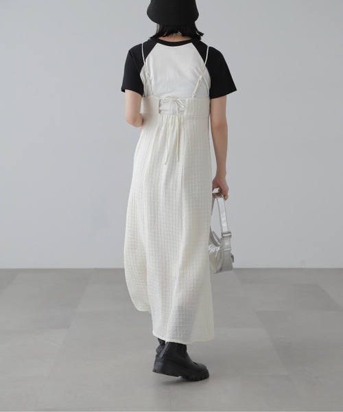 FREE'S MART(フリーズマート)の「◇【3サイズ展開XS-M】ぽこぽこチェックマーメイドキャミワンピース【低身長サイズ有】(ワンピース・レディース・ホワイト/ブラック/ブラック系その他・X-SMALL/SMALL/MEDIUM)」の7枚目の写真