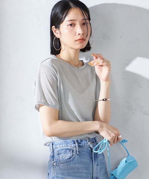 SHIPS(シップス)の「〈手洗い可能〉シアー ラメ クルーネック カットソー(Tシャツ/カットソー・レディース・シルバー/ブラック・ONE SIZE)」の16枚目の写真