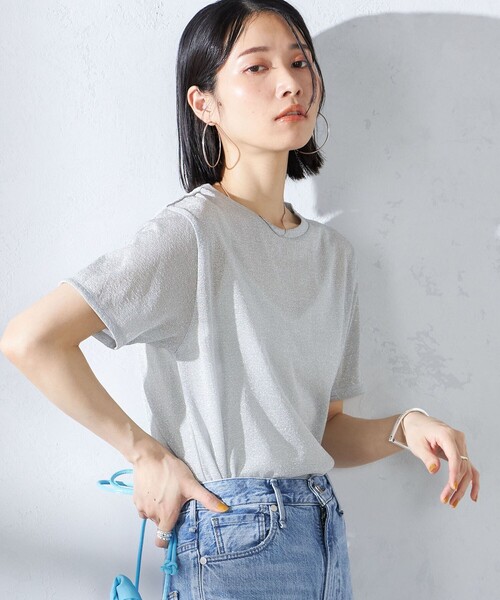 SHIPS(シップス)の「〈手洗い可能〉シアー ラメ クルーネック カットソー(Tシャツ/カットソー・レディース・シルバー/ブラック・ONE SIZE)」の15枚目の写真