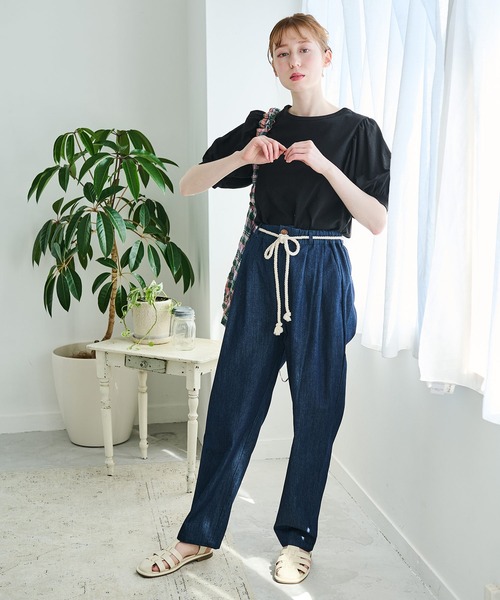 Crisp(クリスプ)の「デニムテーパードパンツ(デニムパンツ・レディース・ネイビー・FREE)」の22枚目の写真