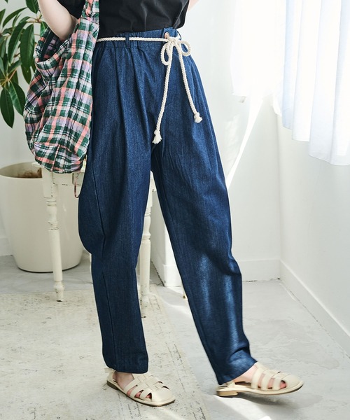 Crisp(クリスプ)の「デニムテーパードパンツ(デニムパンツ・レディース・ネイビー・FREE)」の15枚目の写真