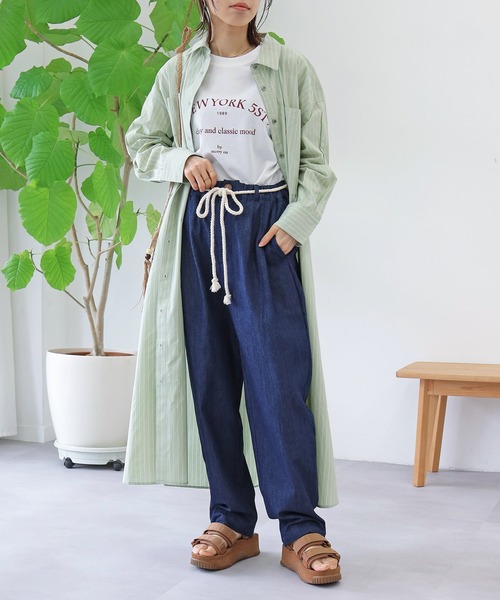Crisp(クリスプ)の「デニムテーパードパンツ(デニムパンツ・レディース・ネイビー・FREE)」の7枚目の写真