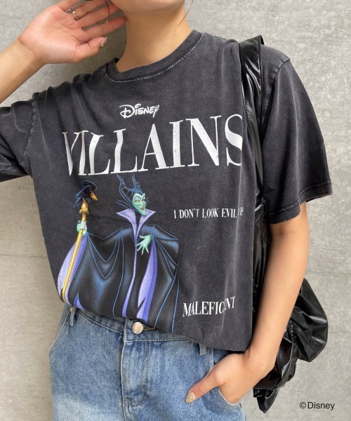 Disney(ディズニー)の「ヴィランズマガジンTシャツ《洗濯機で洗える》(Tシャツ/カットソー・レディース・ブラック系その他/ブラック/グレー・M/L)」の6枚目の写真