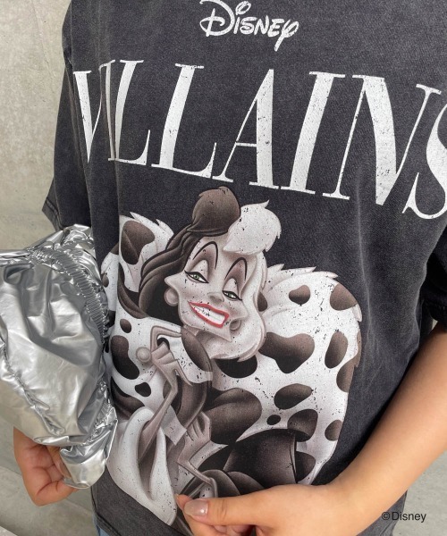 Disney(ディズニー)の「ヴィランズマガジンTシャツ《洗濯機で洗える》(Tシャツ/カットソー・レディース・ブラック系その他/ブラック/グレー・M/L)」の17枚目の写真