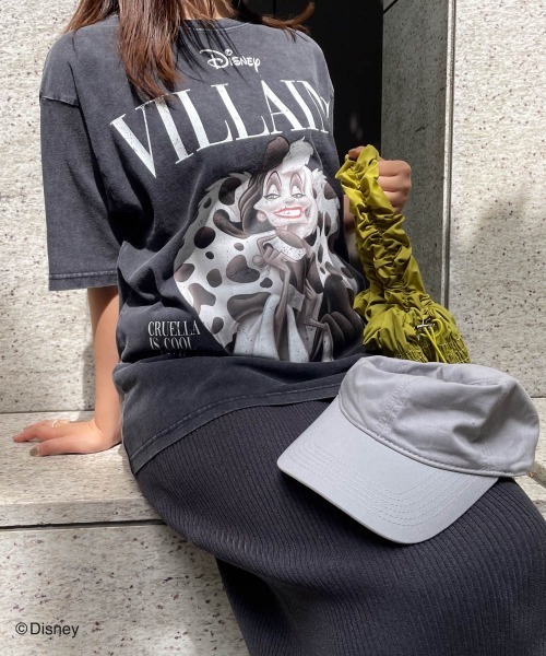 Disney(ディズニー)の「ヴィランズマガジンTシャツ《洗濯機で洗える》(Tシャツ/カットソー・レディース・ブラック系その他/ブラック/グレー・M/L)」の21枚目の写真