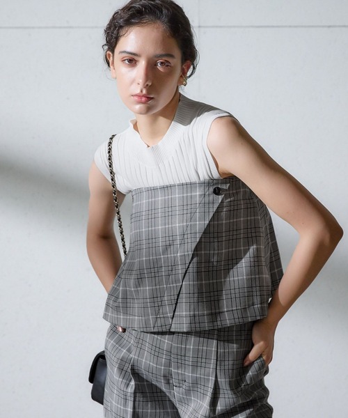 Andemiu（アンデミュウ）の「【洗えるUV】ワイドリブノースリーブニット136144（ニット/セーター・レディース・ホワイト/ブラック/イエロー/パープル・FREE）」の13枚目の写真