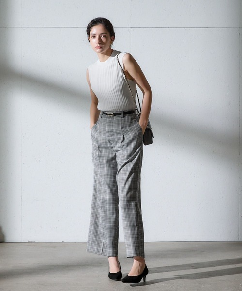 Andemiu（アンデミュウ）の「【洗えるUV】ワイドリブノースリーブニット136144（ニット/セーター・レディース・ホワイト/ブラック/イエロー/パープル・FREE）」の14枚目の写真