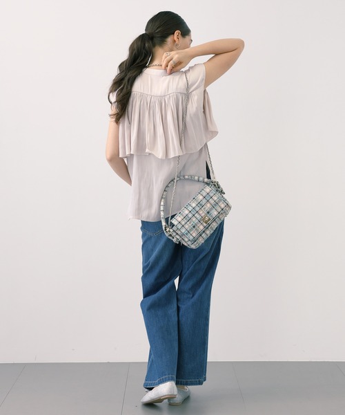 saloon（サルーン）の「SALOON(サルーン)/シルキーサテンレイヤーブラウス【手洗い可】（シャツ/ブラウス・レディース・ブルー/ネイビー/アイボリー・FREE）」の17枚目の写真