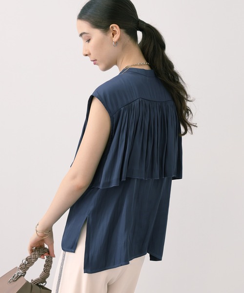 saloon（サルーン）の「SALOON(サルーン)/シルキーサテンレイヤーブラウス【手洗い可】（シャツ/ブラウス・レディース・ブルー/ネイビー/アイボリー・FREE）」の10枚目の写真