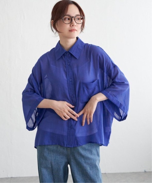 LBC(エルビーシー)の「シアーボックスシルエットシャツ(シャツ/ブラウス・レディース・その他23/オフホワイト/ブラック/ブルー・L/M)」の3枚目の写真