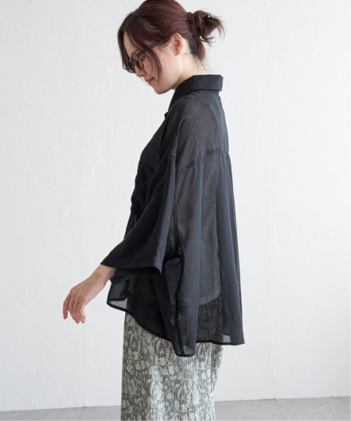 LBC(エルビーシー)の「シアーボックスシルエットシャツ(シャツ/ブラウス・レディース・その他23/オフホワイト/ブラック/ブルー・L/M)」の6枚目の写真