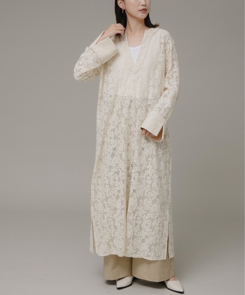 URBAN RESEARCH Sonny Label（アーバンリサーチサニーレーベル）の「レースロングワンピース（ワンピース・レディース・スミクロ/ホワイト系その他・FREE）」の2枚目の写真