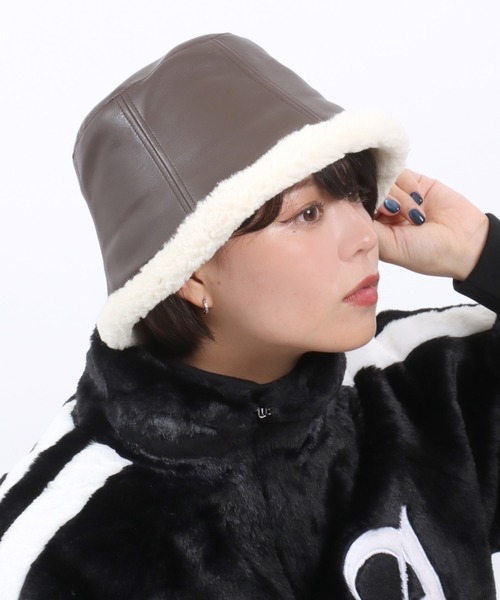 Lee(リー)の「Lee(リー)MOUTON LIKE TULIP HAT/フェイクレザーバケットハット メンズ レディース ユニセックス/PU/合皮(ハット・レディース・ブラック/ブラック×ホワイト/ブラウン/ベージュ・FREE)」の8枚目の写真