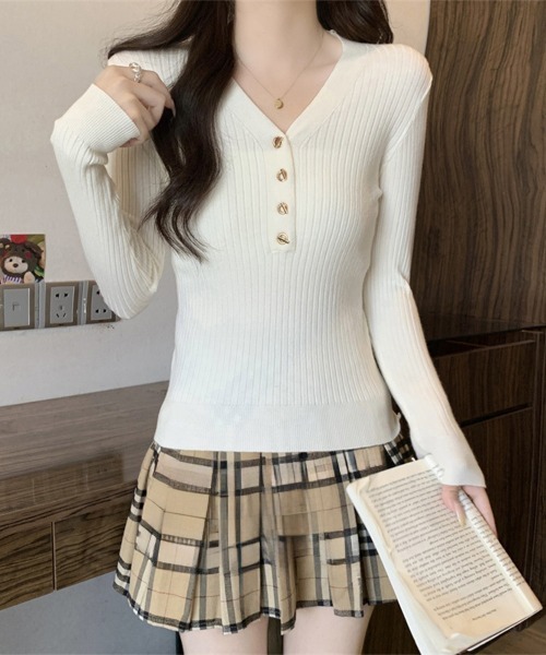 Miniministore(ミニミニストア)の「Vネックリブニットトップス ハーフボタン(ニット/セーター・レディース・カーキ/ブラック/アイボリー/ホワイト/ベージュ・FREE)」の3枚目の写真