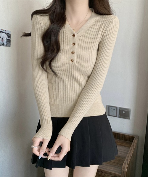 Miniministore(ミニミニストア)の「Vネックリブニットトップス ハーフボタン(ニット/セーター・レディース・カーキ/ブラック/アイボリー/ホワイト/ベージュ・FREE)」の7枚目の写真