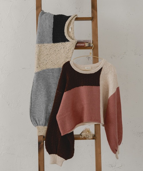 Ambre Neige(アンブルネージュ)の「パッチワークケーブルニット/WEB/EC限定商品(ニット/セーター・レディース・グレー系その他/ピンク系その他・FREE)」の4枚目の写真
