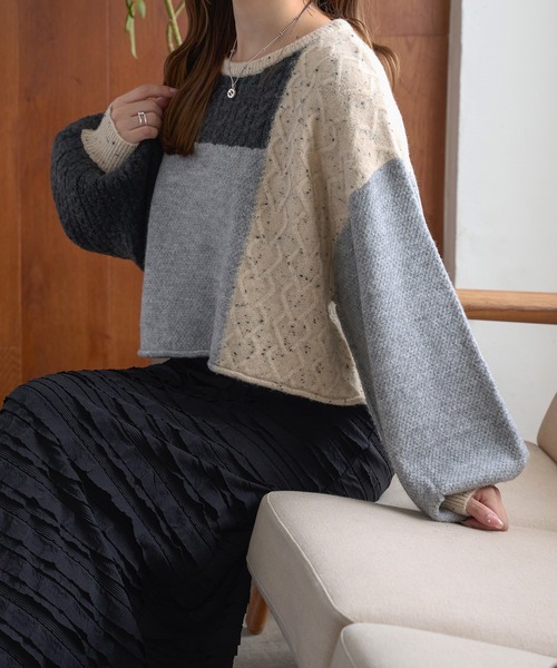 Ambre Neige(アンブルネージュ)の「パッチワークケーブルニット/WEB/EC限定商品(ニット/セーター・レディース・グレー系その他/ピンク系その他・FREE)」の6枚目の写真