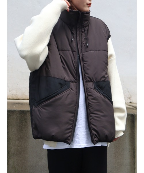 LA PEAU DE GEM（ラポドゥジェム）の「【LA PEAU DE GEM】TECH Padded Vest（ダウンベスト・レディース・ブラック・FREE）」の11枚目の写真