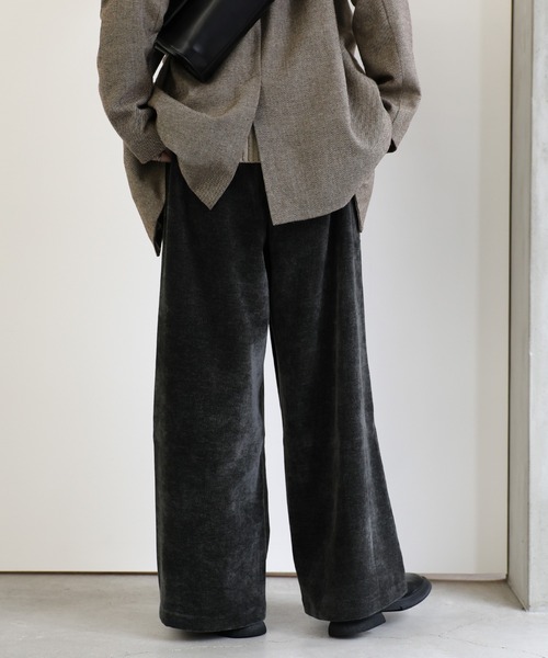 select MOCA（セレクトモカ）の「ベロアイージーパンツ（その他パンツ・レディース・チャコールグレー/アイボリー・LARGE/MEDIUM）」の18枚目の写真