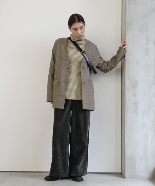 select MOCA（セレクトモカ）の「ベロアイージーパンツ（その他パンツ・レディース・チャコールグレー/アイボリー・LARGE/MEDIUM）」の4枚目の写真