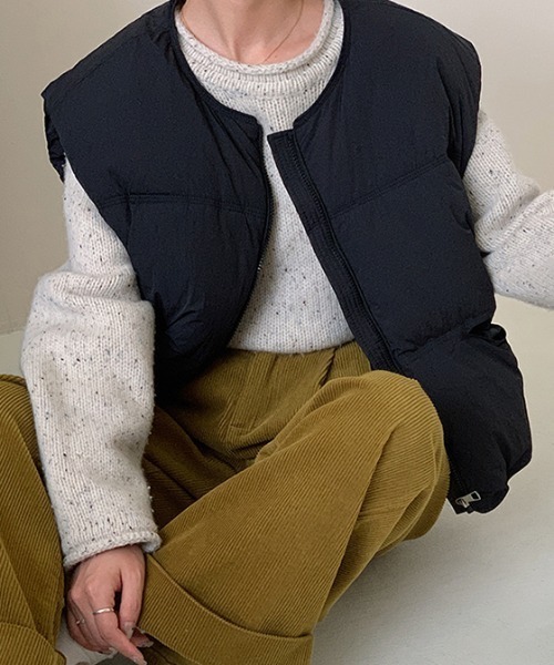 Vipoa（ヴィポア）の「ノーカラー中綿ベスト（ダウンベスト・レディース・マスタード/ブラック/ホワイト/ピンク・FREE）」の6枚目の写真