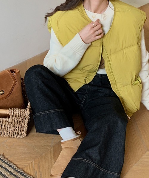 Vipoa（ヴィポア）の「ノーカラー中綿ベスト（ダウンベスト・レディース・マスタード/ブラック/ホワイト/ピンク・FREE）」の16枚目の写真