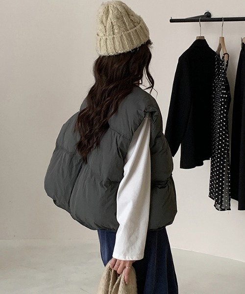 Vipoa（ヴィポア）の「ノーカラー中綿ベスト（ダウンベスト・レディース・マスタード/ブラック/ホワイト/ピンク・FREE）」の22枚目の写真