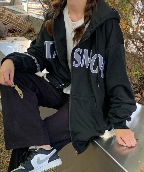 XLARGE ブラック フルジップパーカーレディース Mサイズ XLARGE パーカー MULTI LOGO ZIP UP HOODED SWEATSHIRT メンズ