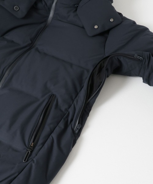 DESCENTE ALLTERRAIN（デサント　オルテライン）の「DESCENTE ALLTERRAIN　ANCHOR（ダウンジャケット/コート・メンズ・ネイビー/ブラック・LARGE/MEDIUM）」の11枚目の写真