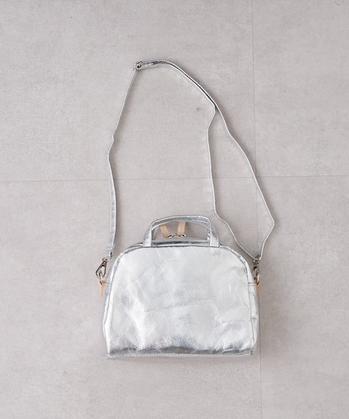 EARTH MADE（アースメイド）の「CANVAS 2WAY MINIBOSTON with POUCH（ボストンバッグ・レディース・ブラック/シルバー・フリー）」の12枚目の写真