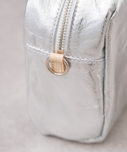 EARTH MADE（アースメイド）の「CANVAS 2WAY MINIBOSTON with POUCH（ボストンバッグ・レディース・ブラック/シルバー・フリー）」の16枚目の写真